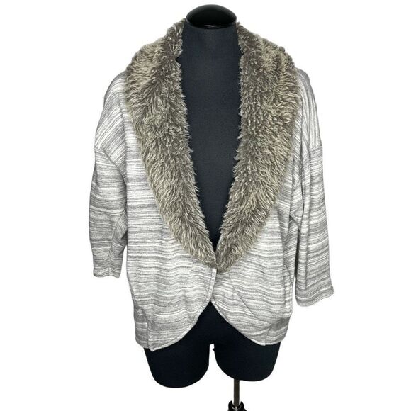 Armani Exchange Faux Fur Collared Cardigan Sweater - Women’s S/P - Picture 1 of 7